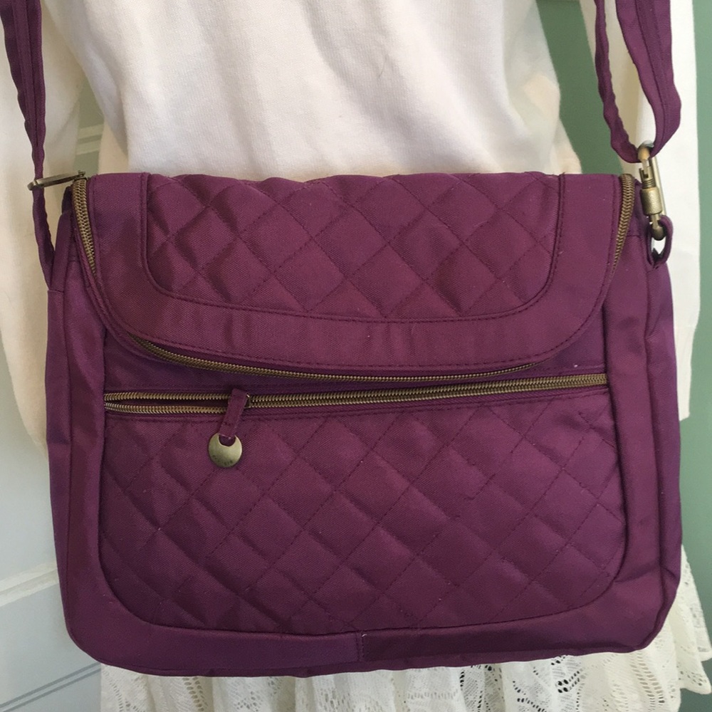 Travelon large purple quilted  shoulder bag.